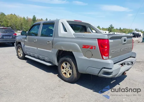 2002 Chevrolet Avalanche 1500 из США, поврежденный, VIN 3GNEK13T62G106227